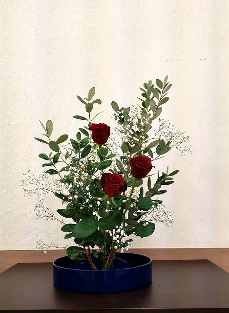 四季折々のお花をいける いけばな未生流