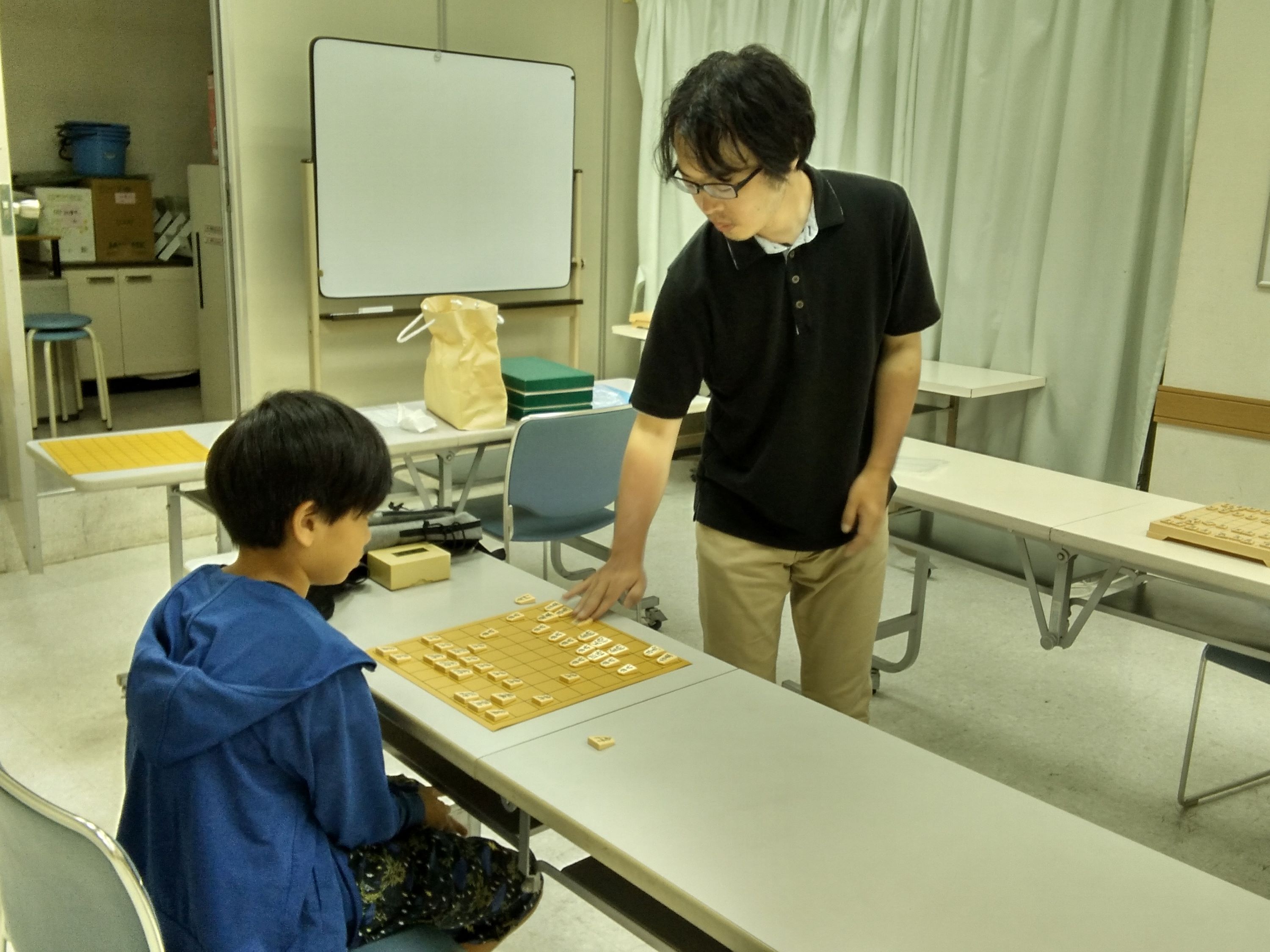 集中力・自分で考える 「こども将棋入門」 月2回クラス