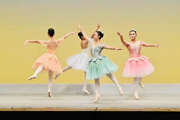 日曜 ジュニアクラシックバレエ