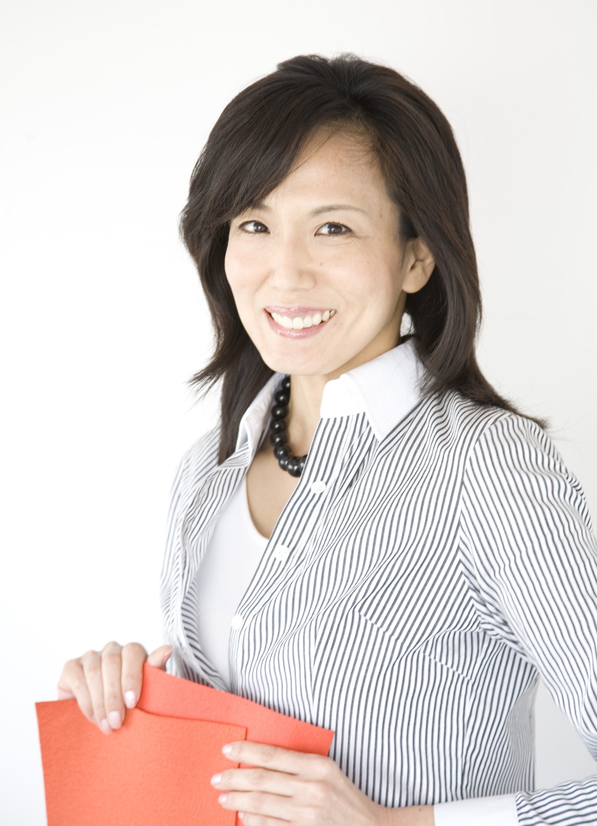 ～ナチュラル目力アップで輝きを～ マイナス10歳メイク術 アイメイク編 5/2(土)13:30～