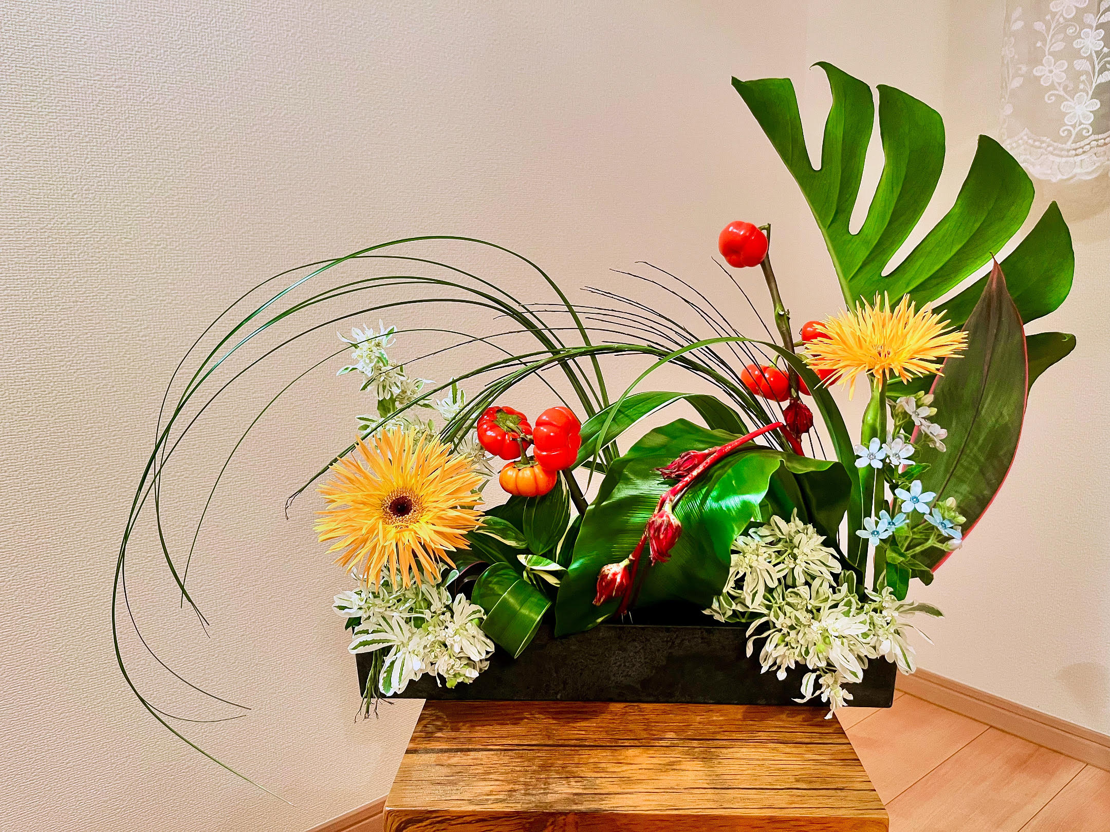 生け花から生まれた日本のフラワーアレンジメント 自分の個性で花を生けるフラワーアレンジメント講座