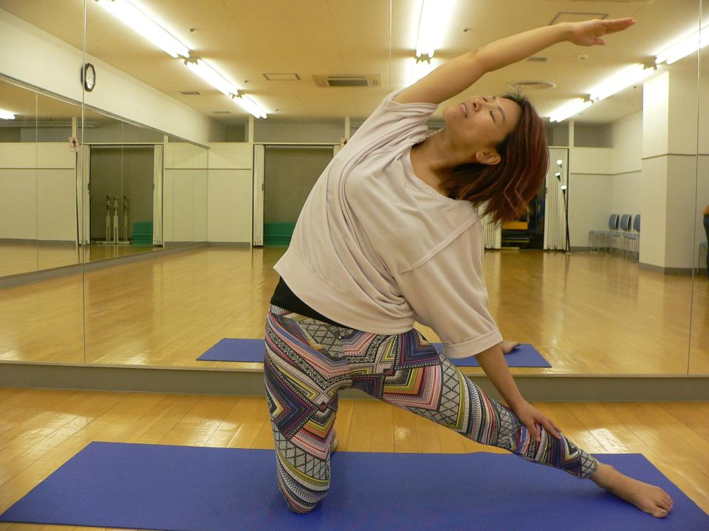 今すぐできる運動習慣を身につけよう! 中高年のゆったりヨガ