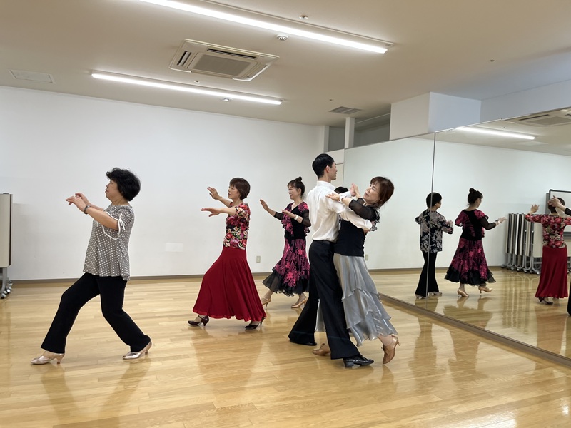 614/初めてでも大丈夫!気軽に通える 社交ダンス