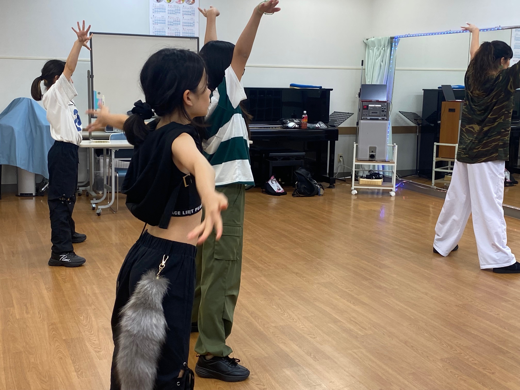 ガールズダンス 8月 年間44回(対象 中学生以上)
