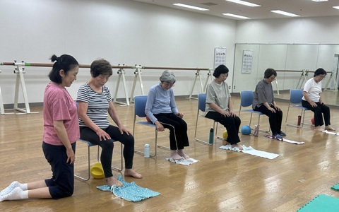 筋力維持のための けんこう体操