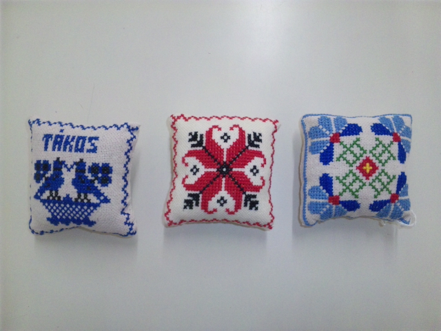 ハンガリーのかわいい刺繡