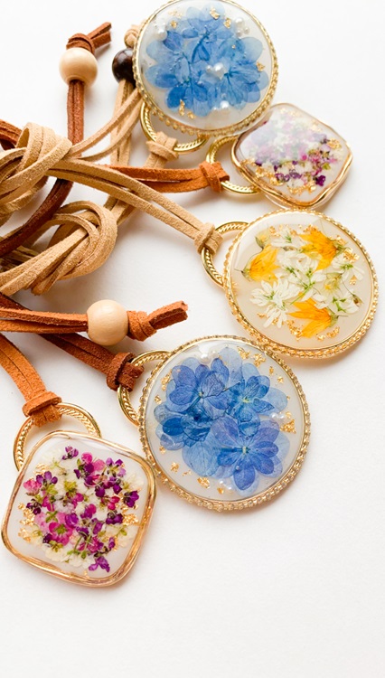 本物のお花で作る UVレジンアクセサリー