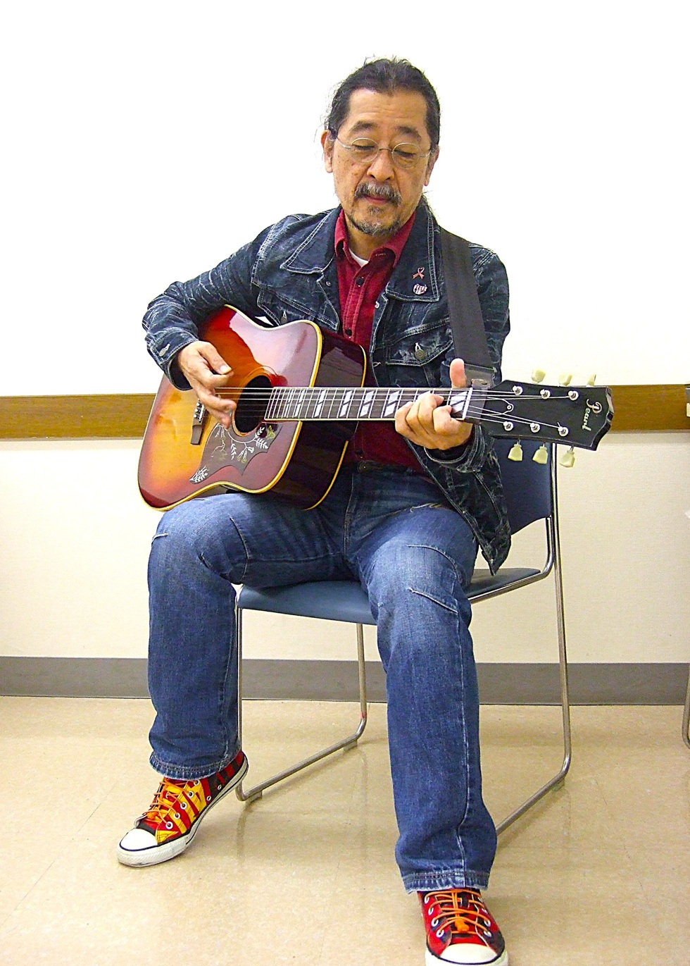 ギターの伴奏で 歌声広場 【1日体験】10/3または10/17(金)