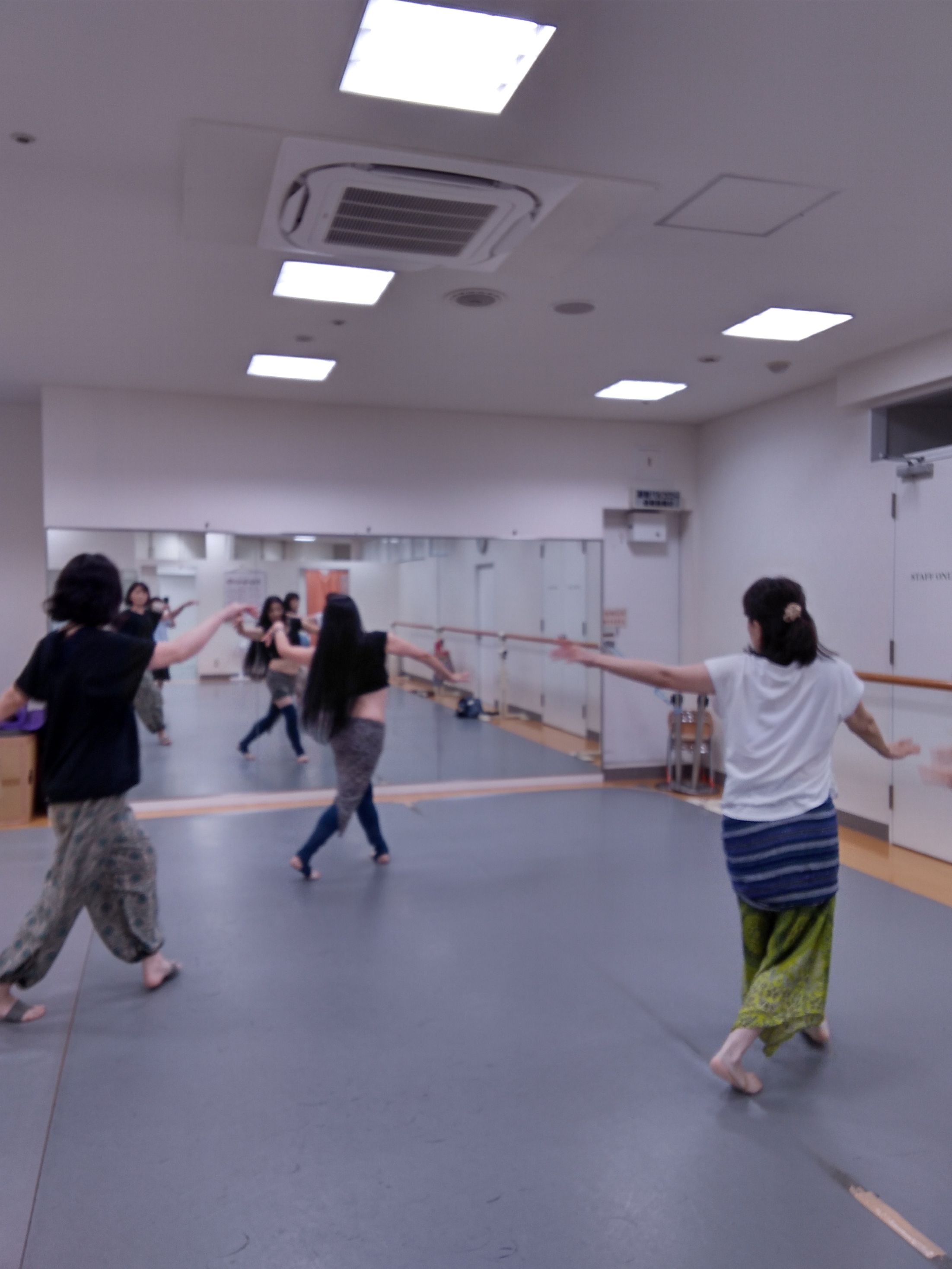 美と豊饒の踊り (水)はじめてのベリーダンス