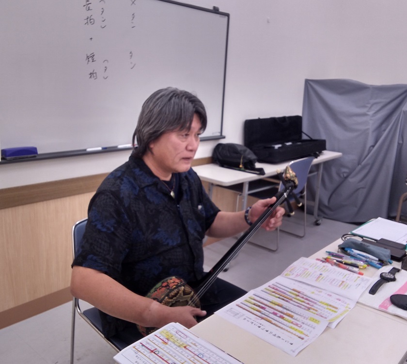 沖縄を感じよう 沖縄三線(個人レッスン) 30分個人レッスン