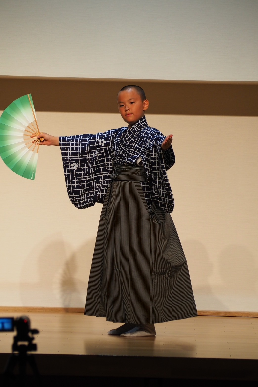 礼儀作法も身につく こども日本舞踊