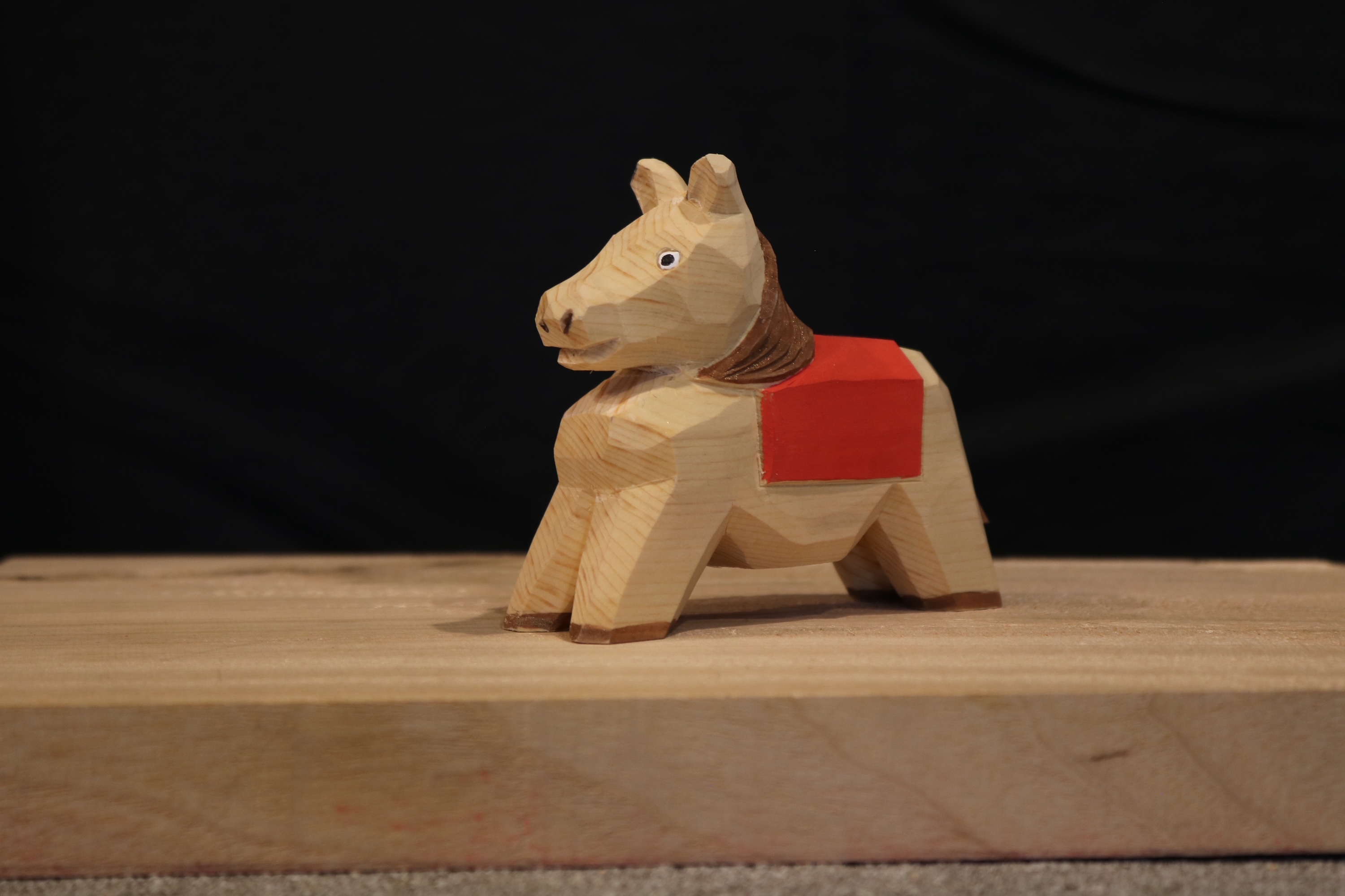 奈良仏師 直伝!!仏像彫刻 2026年干支の「午」を彫る