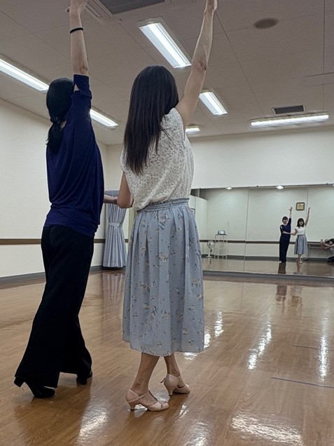 楽しく健康に美しく&カッコ良く(年間44回) 社交ダンス 秋のおすすめ講座 9 /25(木)・10/9(木)特別体験会
