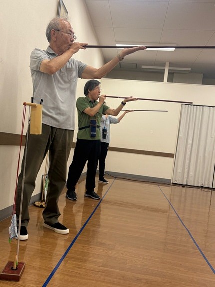 中高年の健康増進に スポーツウエルネス吹矢