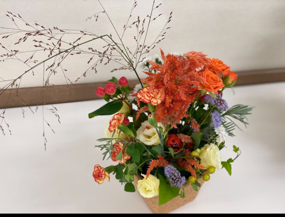 お花大好き たのしいキッズフラワーアレンジメント 秋のおすすめ 講座体験会 10/25(土)