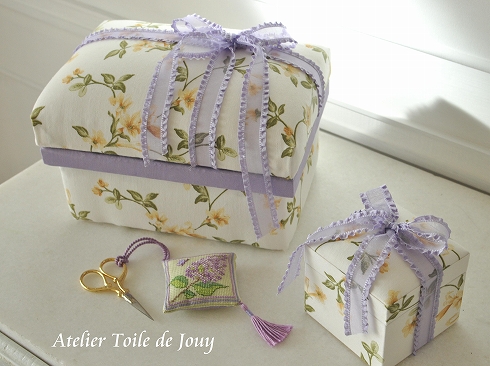 ご自宅を素敵に彩る フランス額装とカルトナージュ