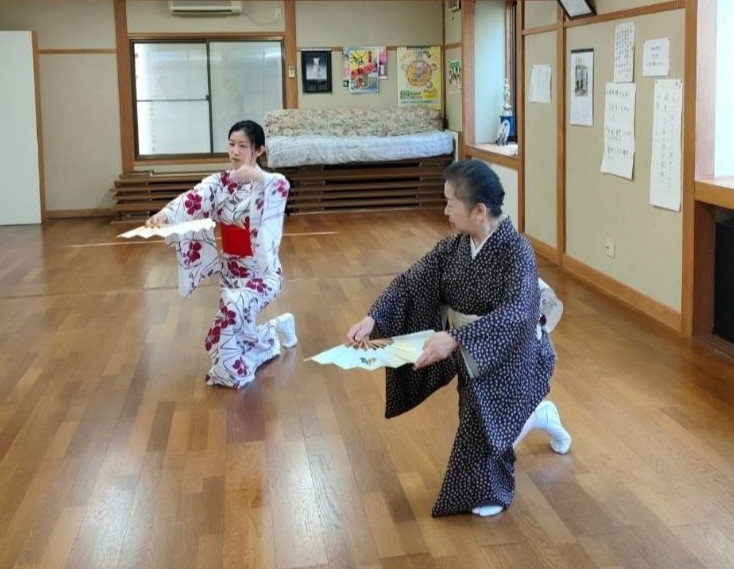 浴衣でたしなむ 日舞レッスン