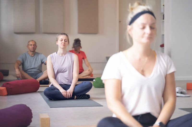 やさしい朝活ヨガ