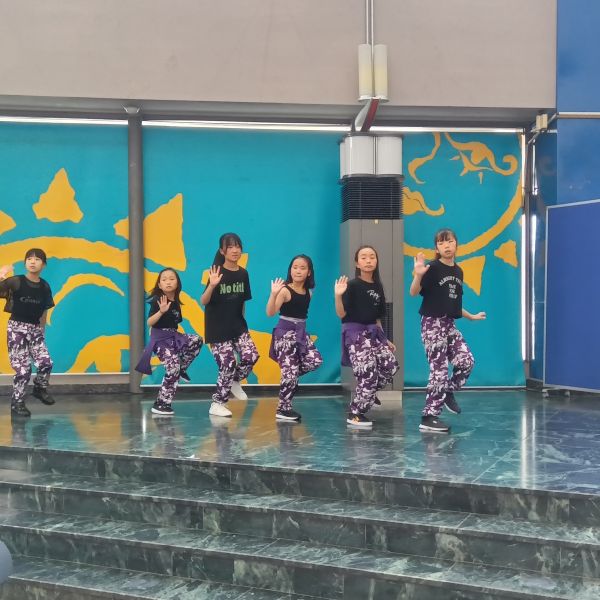 HIP HOP (Second)