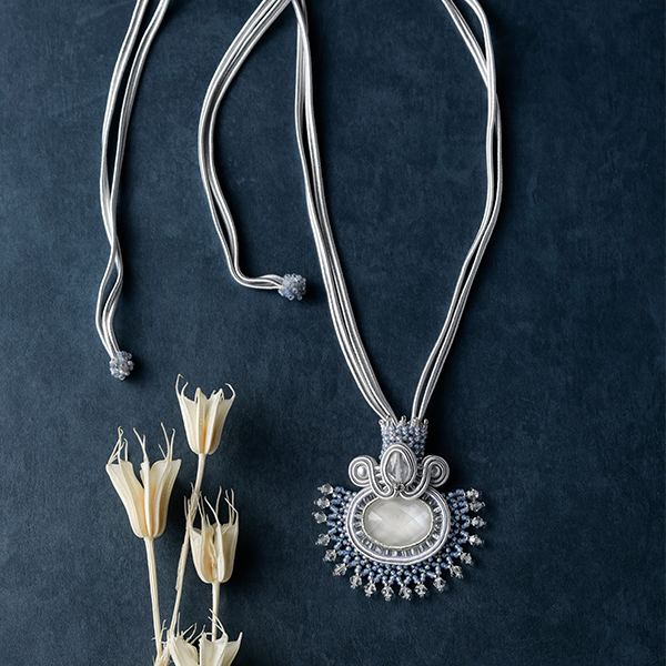 ソウタシエコードで彩る 大人のためのアクセサリー講座