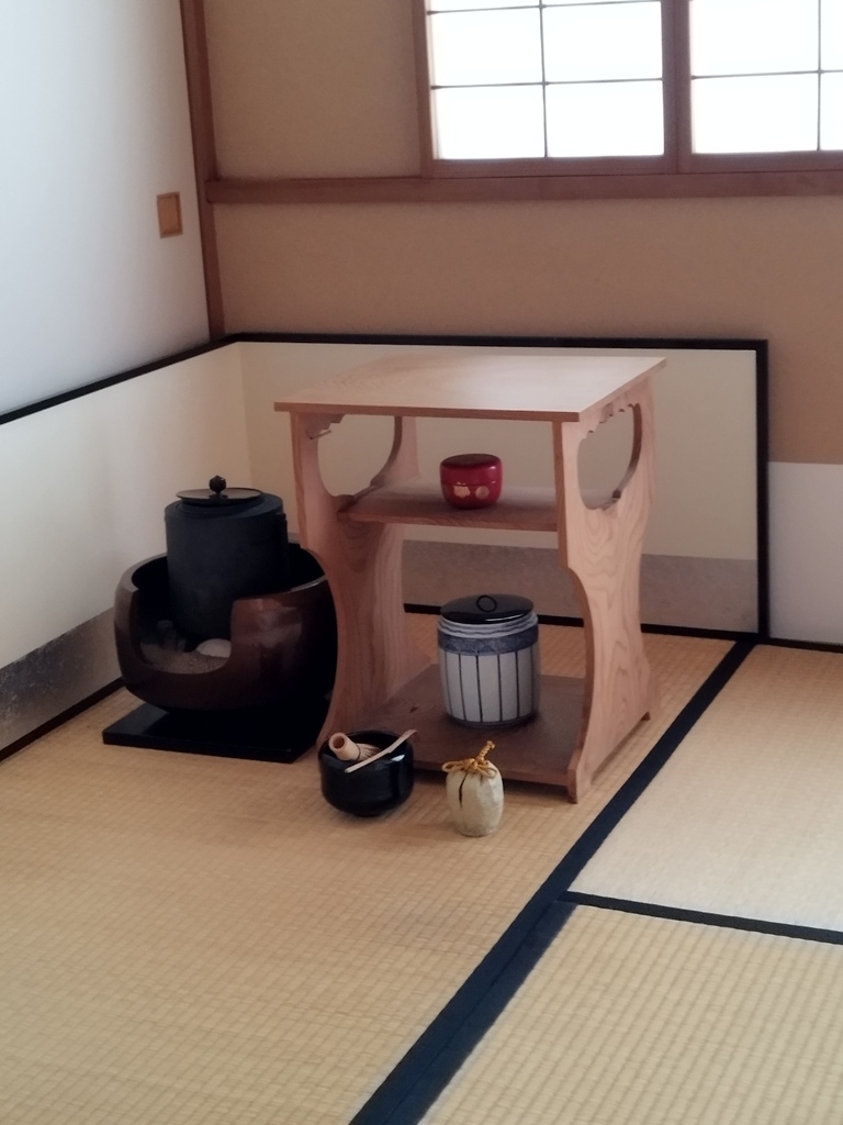 茶道で豊かな心を 【体験会】はじめてのテーブル茶道 秋号新講座 9/29(月) 一日体験会