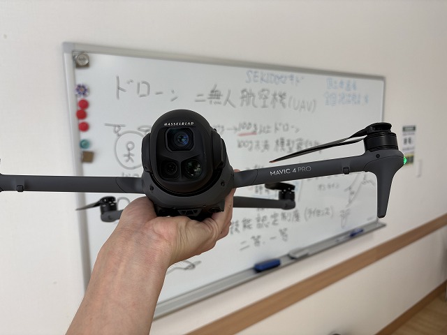 安全に楽しく、空の冒険スタート! 飛ばして学ぶ!こどもドローン教室 秋の新講座 <全3回>10/15・11/19・12/17(水)