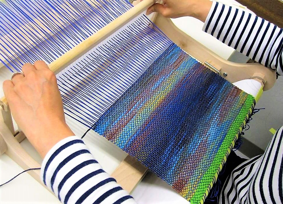 楽しみながら資格も取れる 手織り・裂き織り