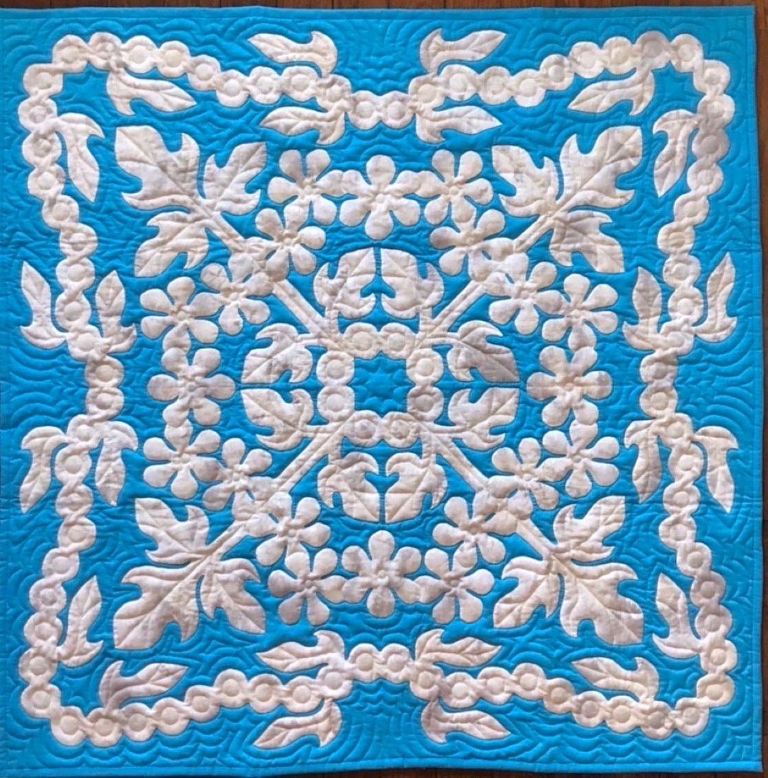 オリジナルデザインキットで ハワイアンキルト 体験日11/25(火)・12/9(火) 体験費550円 教材費1,650円