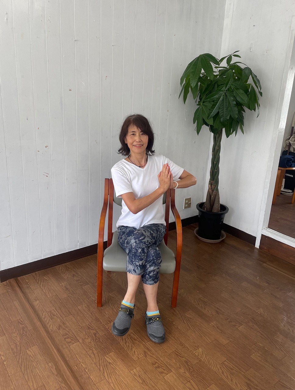 椅子ヨガでリフレッシュ 椅子ヨガ 秋の新講座 10/6(月)特別体験会