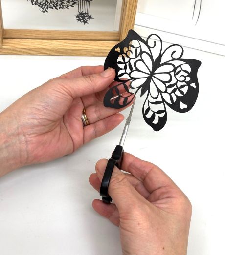 (全6回)蒼山日菜デザイン レース切り絵(初級) 秋の新講座 9月22日(月)スタート予定