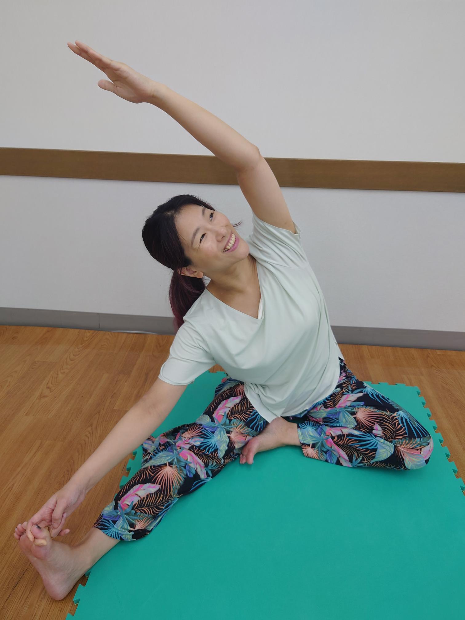 今すぐできる運動習慣を身につけよう! 中高年のゆったりヨガ