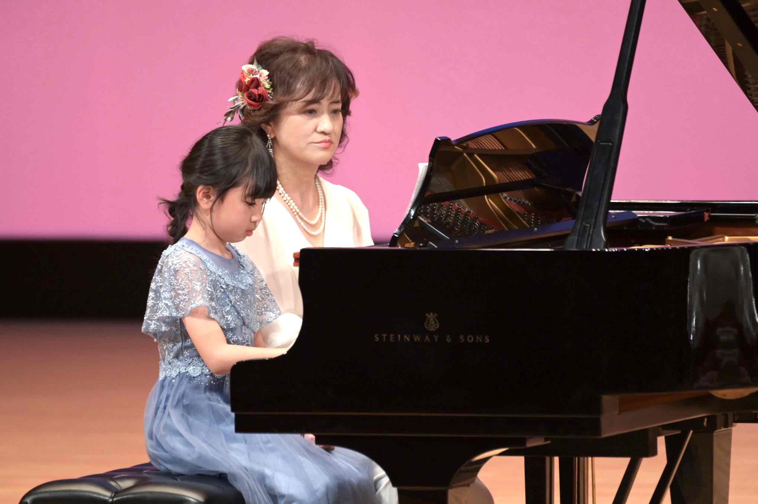 ピアノで音楽を楽しむ ピアノ 25分個人レッスン(3才～)