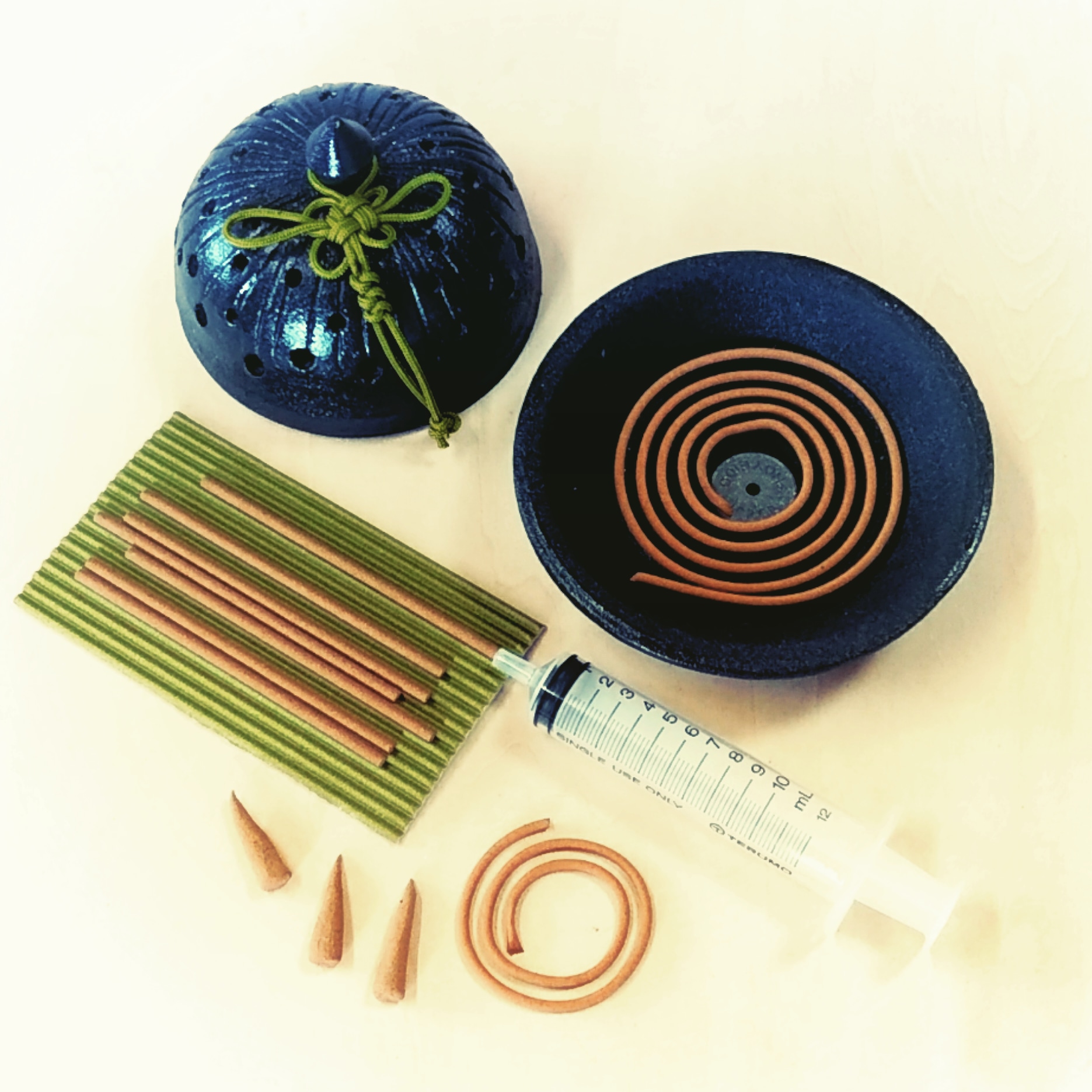 (全2回)天然香で癒しを プチ聞香とお線香作り