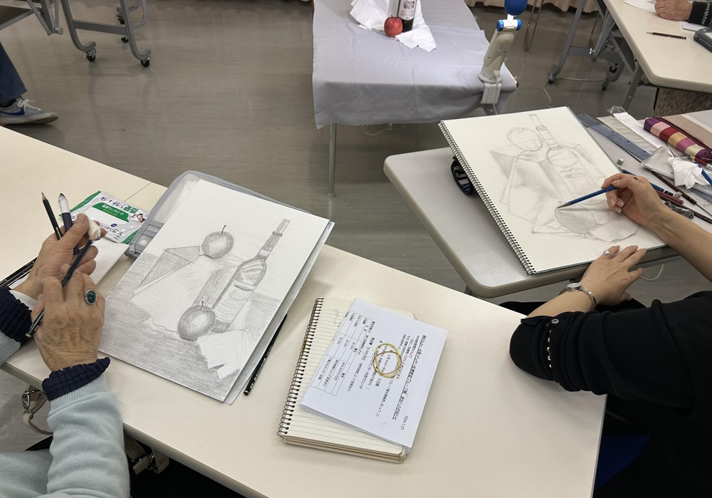 見る目を深めて描く (火曜)デッサン基本