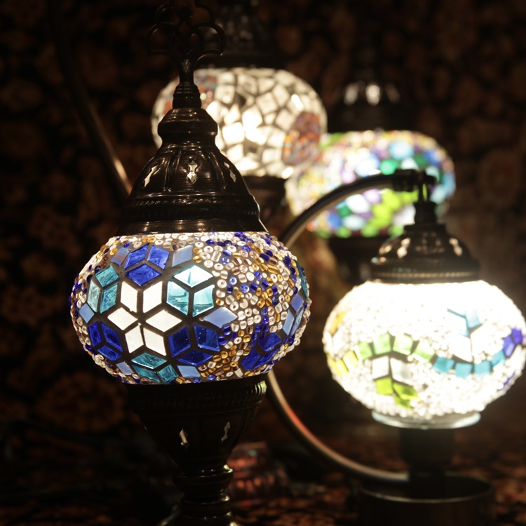 自分だけのオリエンタルな灯り トルコランプ作り