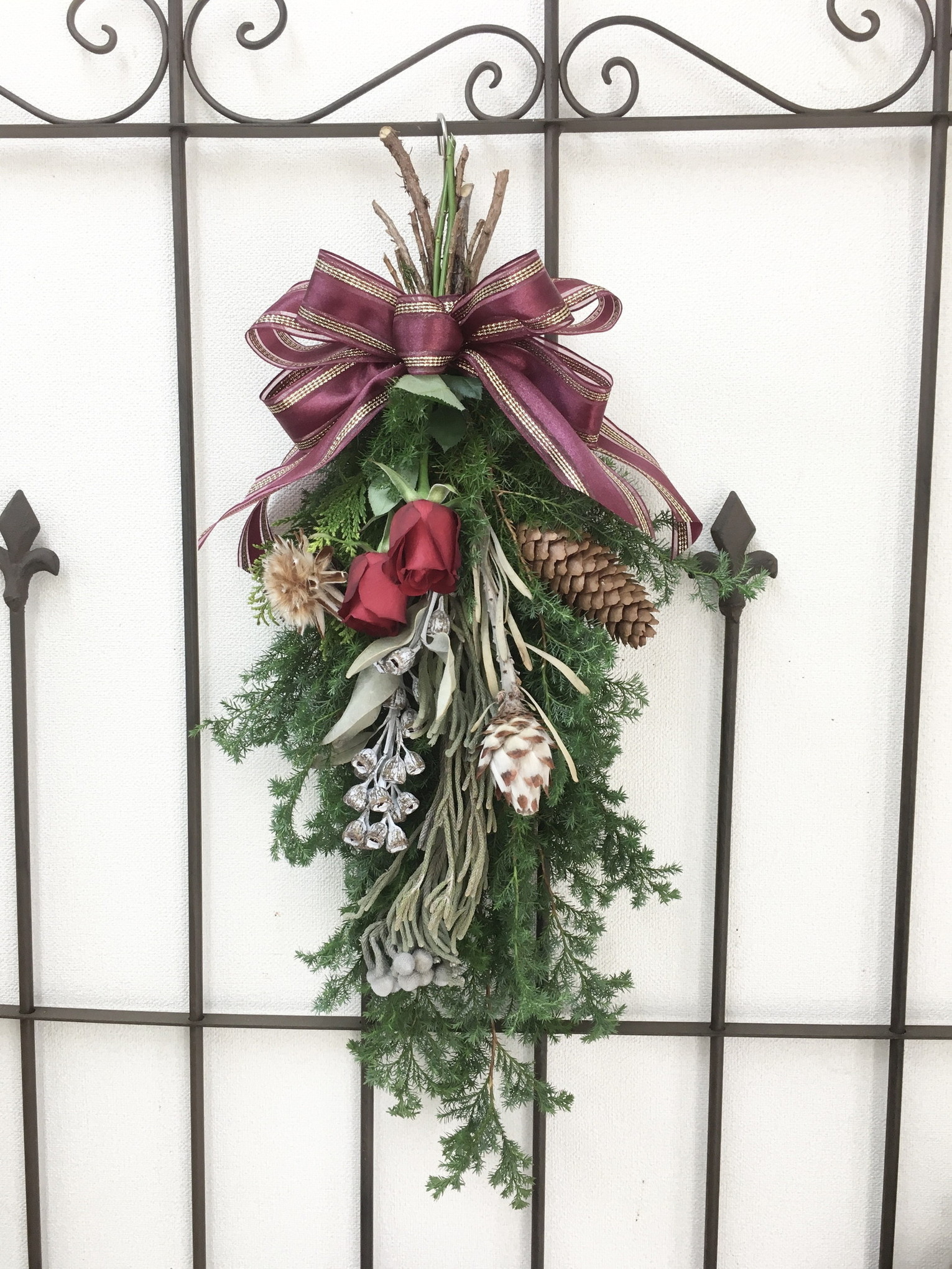 生花で作る変身スワッグ クリスマスとお正月 秋の新講座11/10(月)1DAY講座