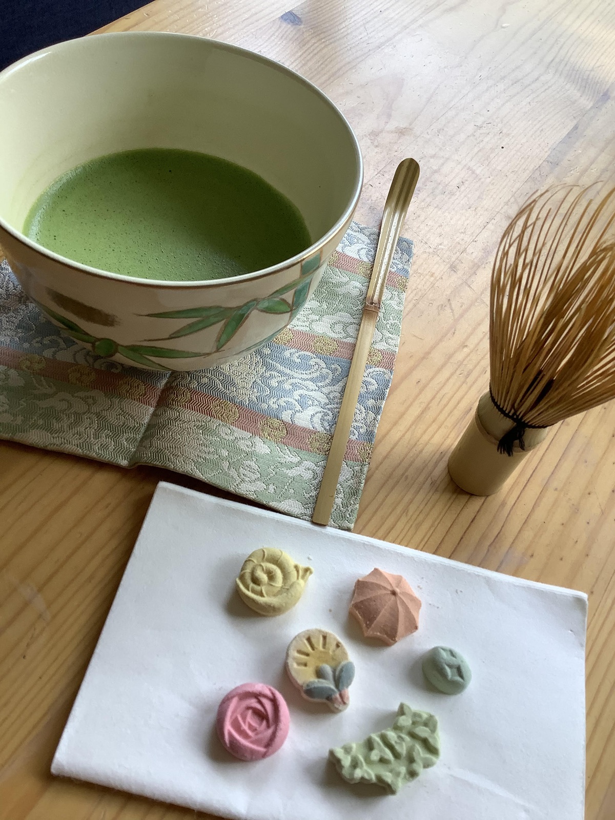 【新講座】テーブルで行う裏千家茶道 テーブル茶道
