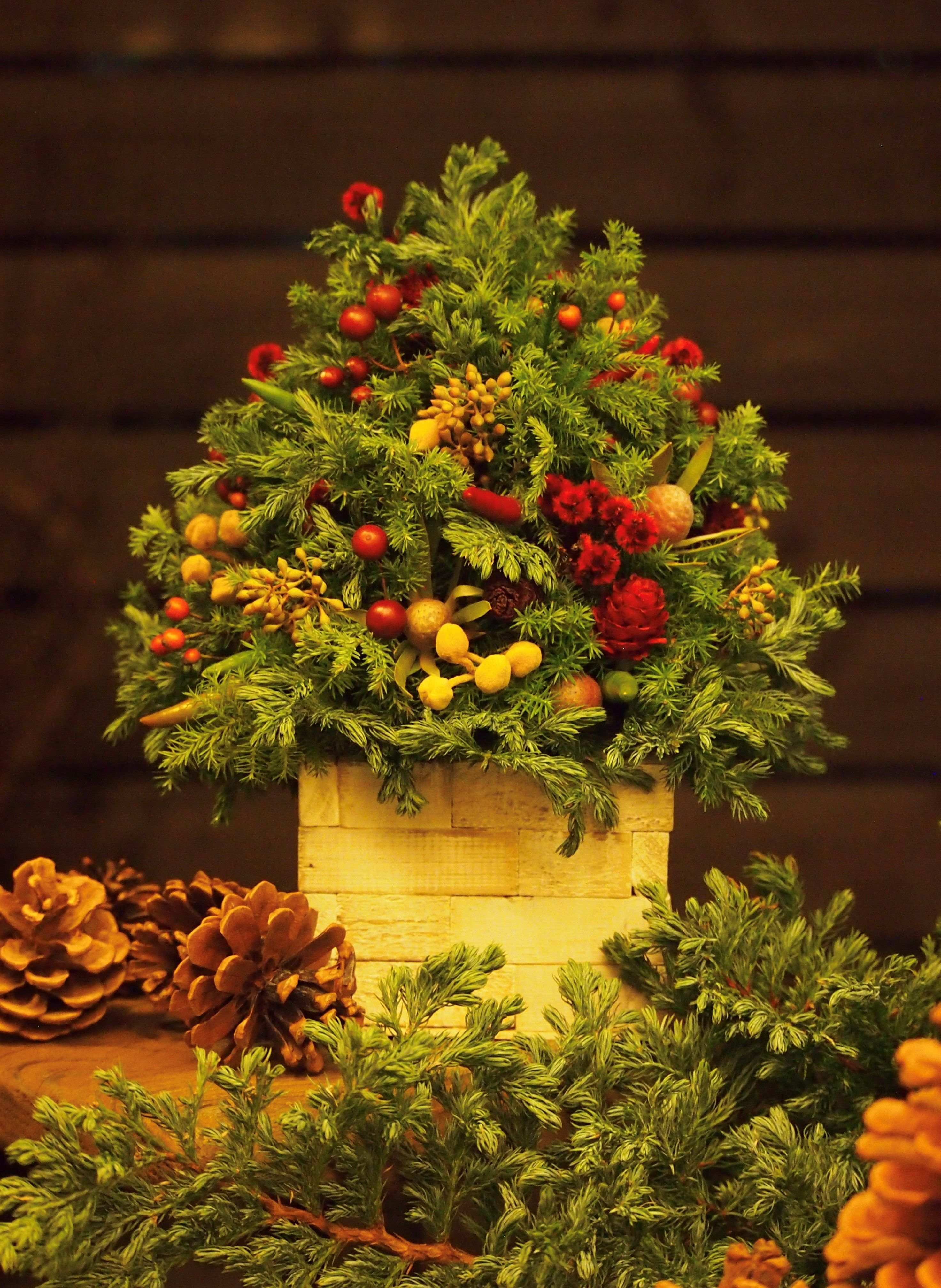 美しい季節の花を楽しむ 暮らしの花仕事 植物のある暮らしを楽しみましょう
