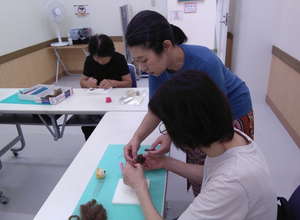 つんつん手作り 羊毛フェルト