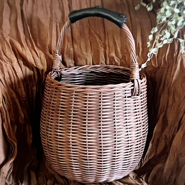 自然素材のかご編み