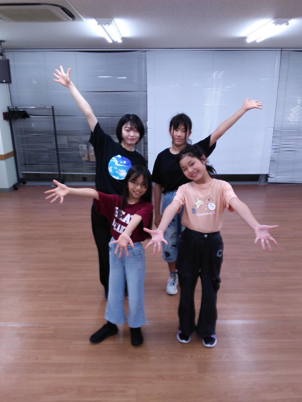 キッズガールズダンス