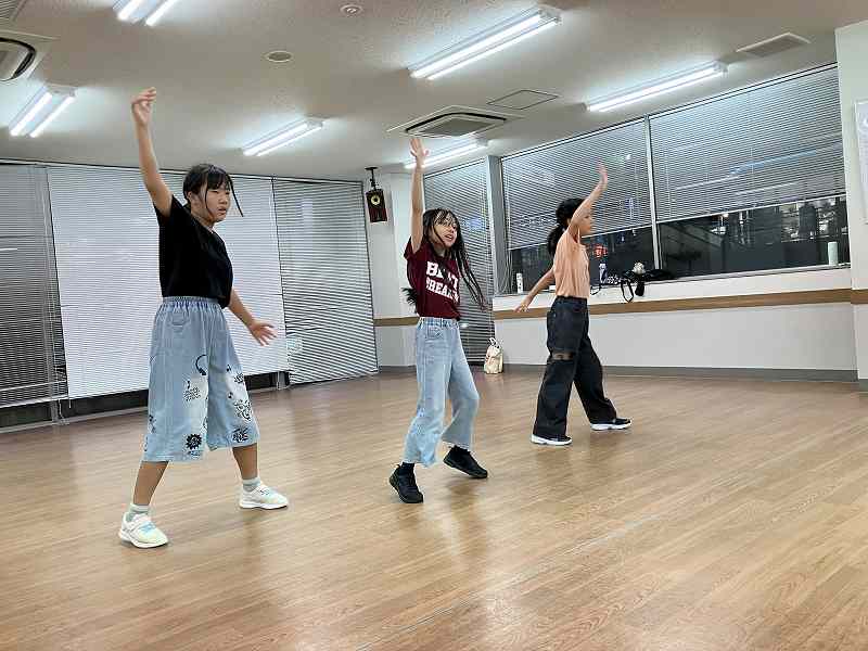 キッズガールズダンス