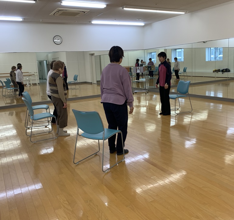 最期の一歩まで自分の足で 60歳からのケアウォーキング®