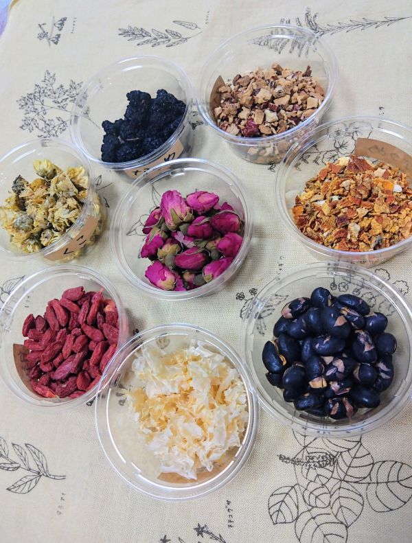 薬膳茶で学ぶ食と暮らしの知恵 体質別薬膳茶ブレンド 1DAY講座 HP限定 冬の新講座