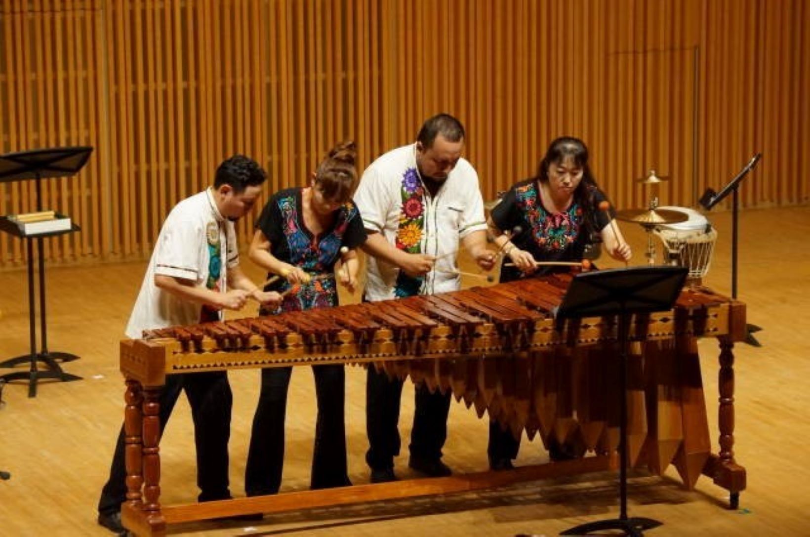 楽しいリズムミュージアム♪ メキシカンマリンバ