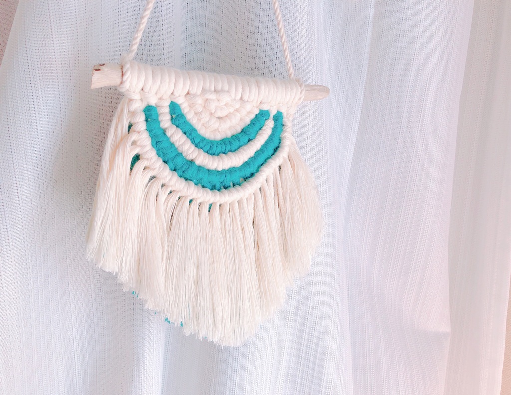 はじめてのマクラメ編み