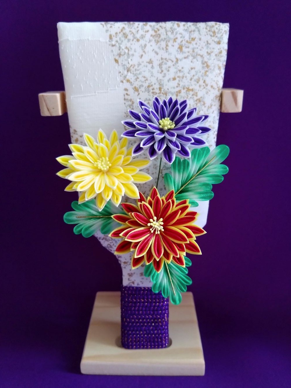 花鳥風月を形にする伝統工芸 つまみ細工 ★2/3(火)新講座立ち上げ企画体験880円+教材費1,650円のみ