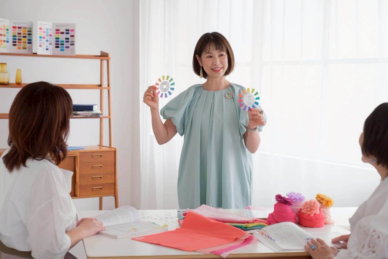 ～似合うピンクと色の効能体験～ 大人の魅力を上げる1色【HP限定講座】