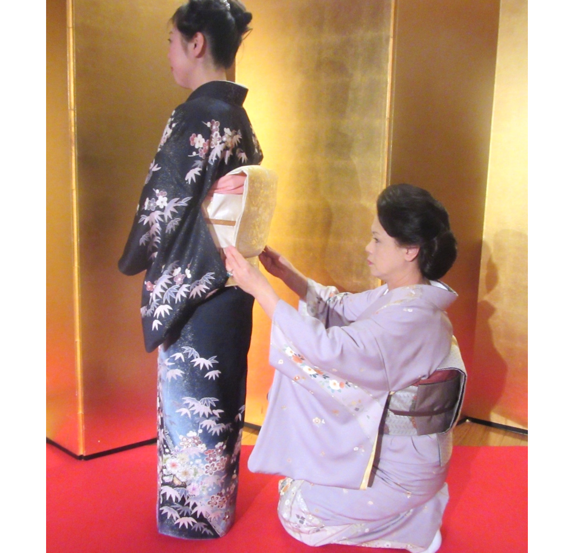 きもの着付と和装マナー・3時間コース ～お得な1日体験～ 鏡を見ないスピード着付法