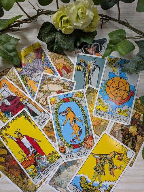 潜在意識からのメッセージ タロットリーディング(全6回) 新春新講座 2/3(火)スタート